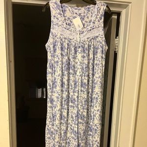 Eileen West, Small Sleeveless Maxi, Blue/White Gown